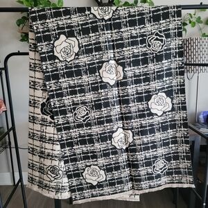 Designer Black and White Floral Patterned  Scarf
